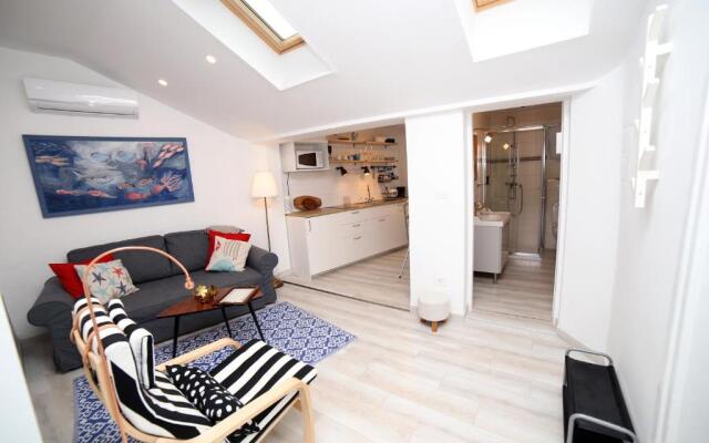 Sweet Suite with free private parking