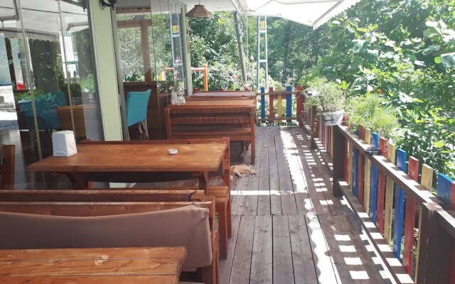 Adas Dag Evi & Restoran