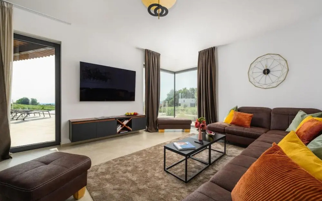 Comfortable Villa With Central Heating