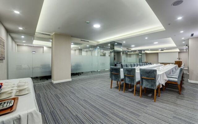 The Menord Hotel
