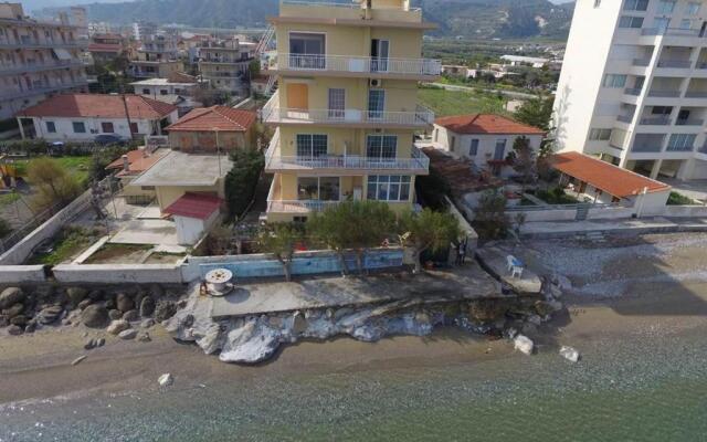 Xylokastro Beachfront Residence