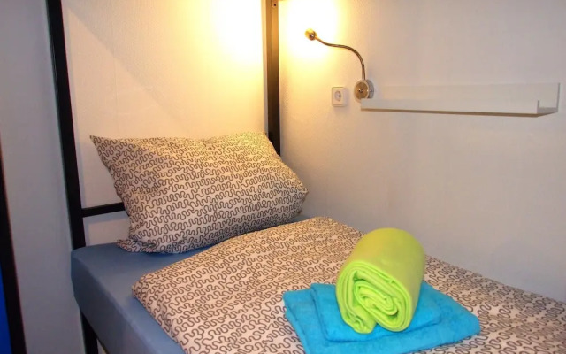 The Penny Pincher Inn - Hostel