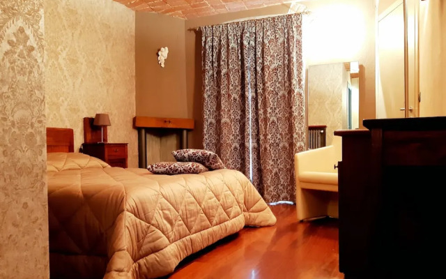 Red Wine - Guest House