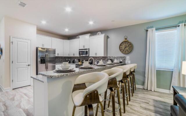 1411 Rolling Fairway Drive