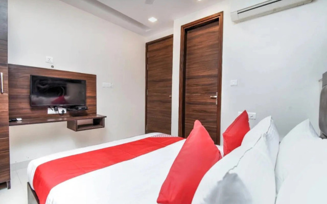 Priya Stays by OYO Rooms