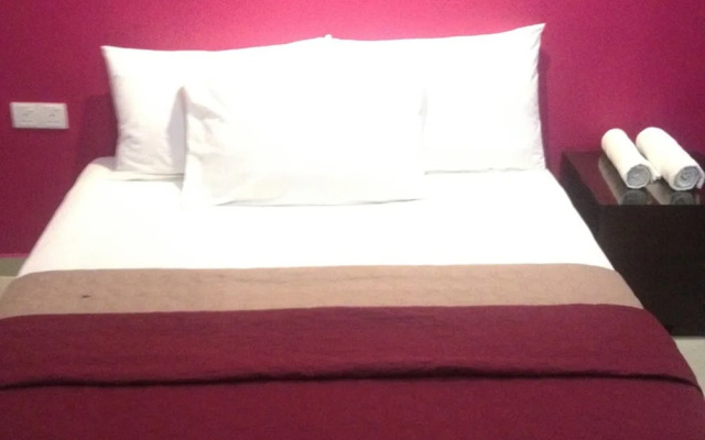 SPOT ON 90138 Hotel Elwarda Klcity