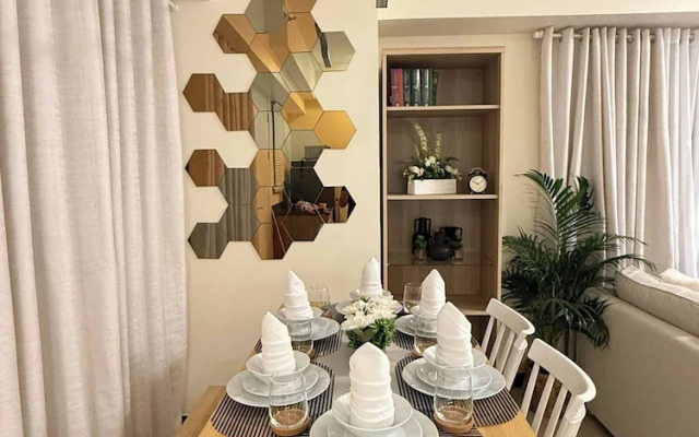 Cozy Modern Apartment Condo Unit