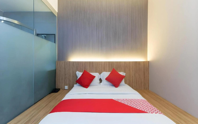 Super OYO 340 Comfort Hotel