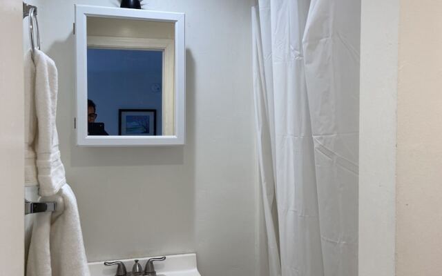 Comfy Private Unit in LA