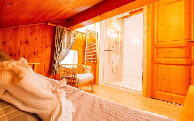 Atmospheric 14-person Chalet in Plagne 1800