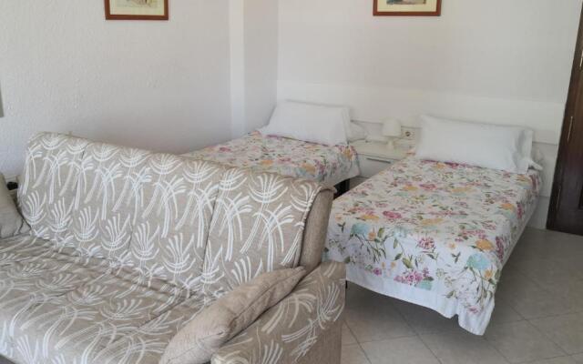 Skol 103A by Completely Marbella