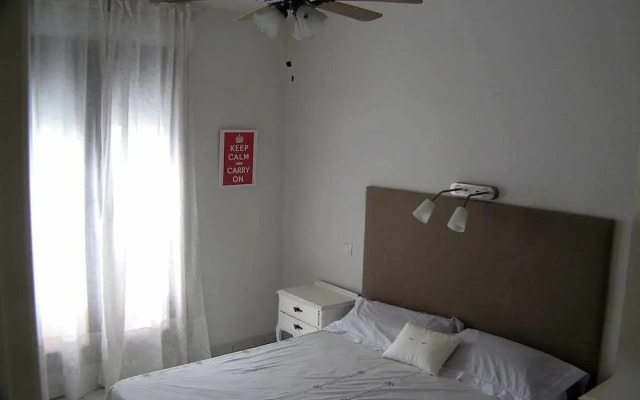 Venavera H21a - 2 Dorm / 1bath Walk to Beach