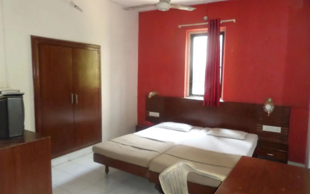 Hotel Ashok Deluxe