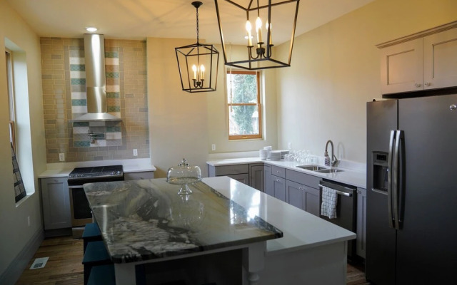 1003 N Franklin 4Bed/3Bath Home