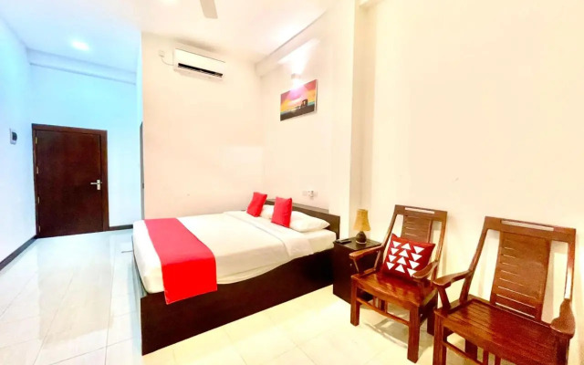Hikka Holiday Inn