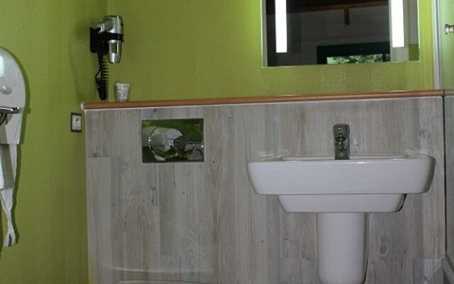 LOGIS Les Dineux Village