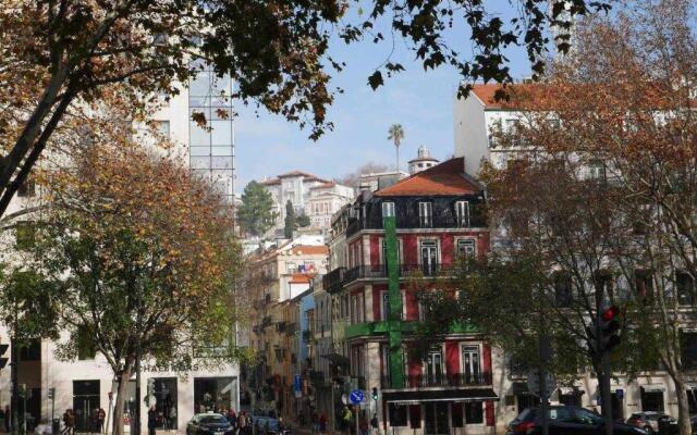 CharmingLoft Lisbon Avenida Large and Stylish Apt