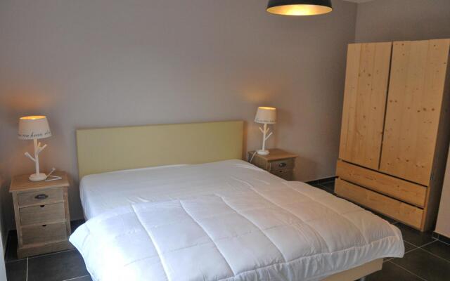 Cozy Holiday Home in Sommeleuze With Private Pool