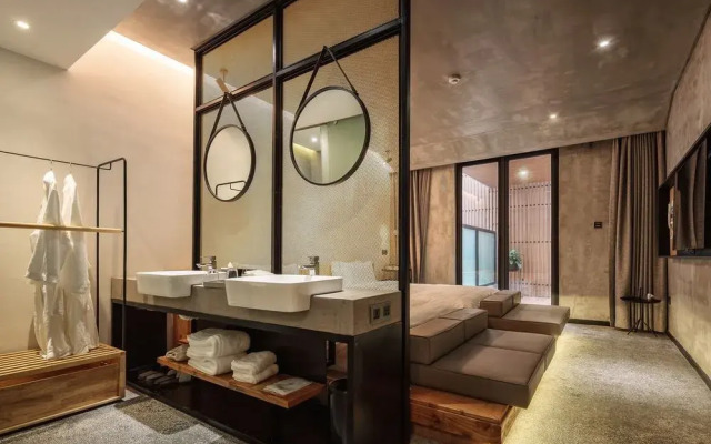 Zhangjiajie SIXX Hotel