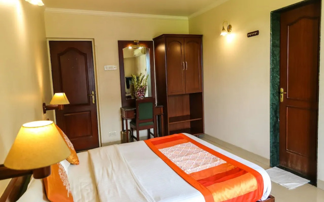 Lotus Hotel
