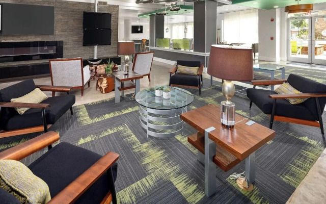 Landing Charlotte Apartments