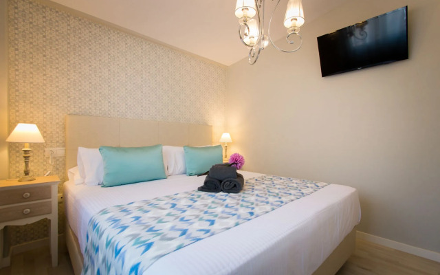 Holidays2Malaga Suites