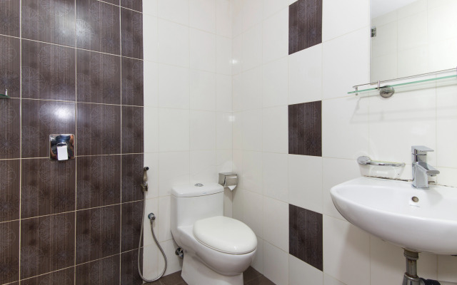 OYO 431 Hotel De Grand Orchard