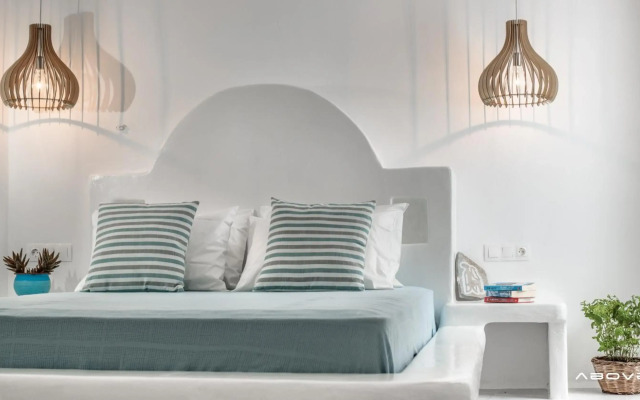 Manios Suites