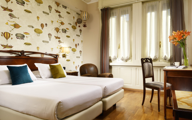 Continental Genova Hotel