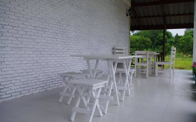 Baansuan Saisamorn Resort