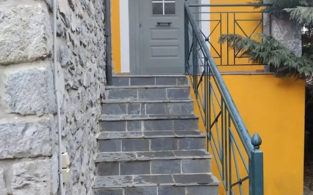 Vitina Number 5 House