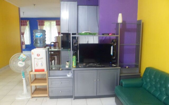 Villa Kota Bunga Cosmos