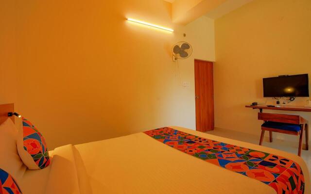 Fabhotel Gr Lake View