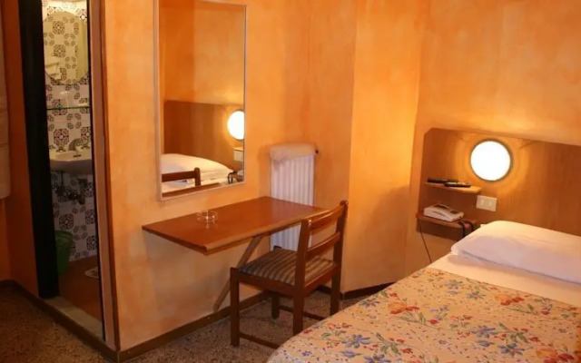 Hotel & Appartamenti Stazione