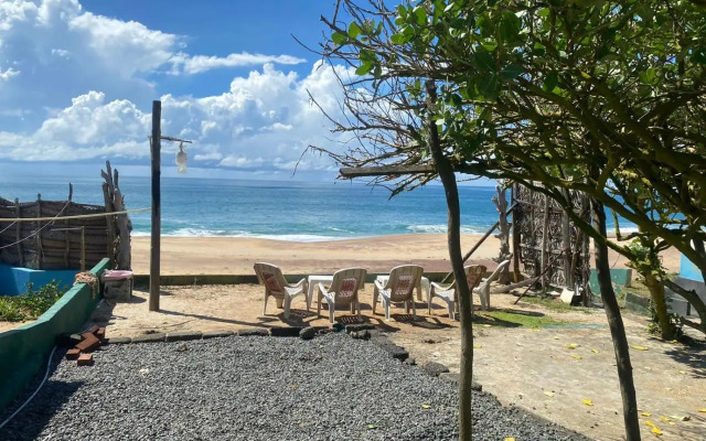 Happy Beach Guest House