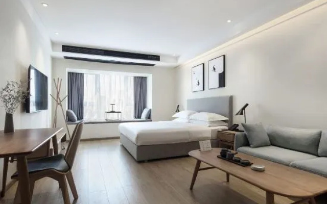 Luyin Hotel (Chongqing Changjiahui)