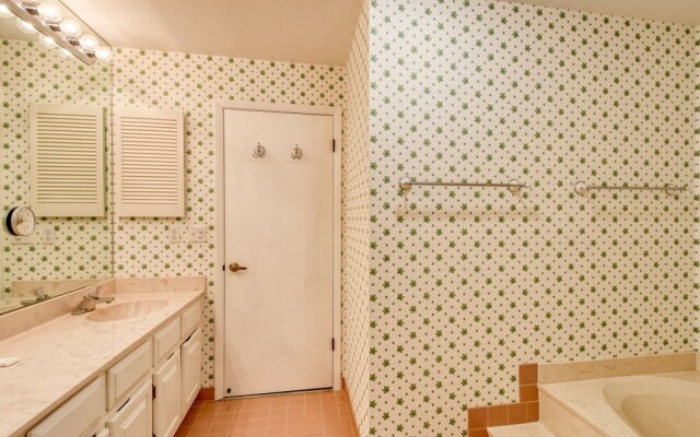 Spinnakers Reach by Vtrips