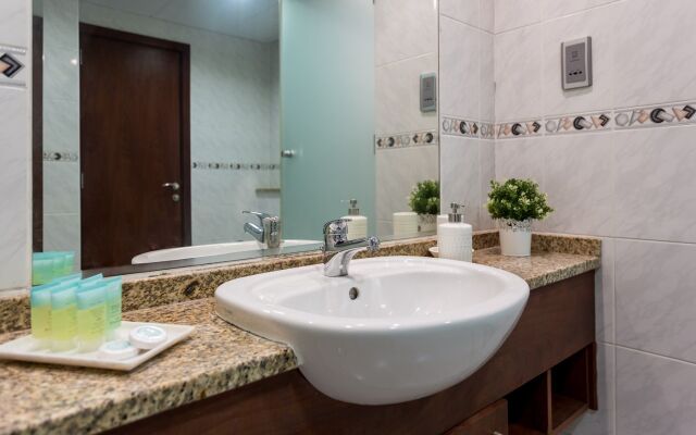 Lake views from 2 bedroom apartment in JLT