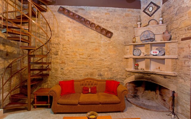 Rodoulas Traditional Village House