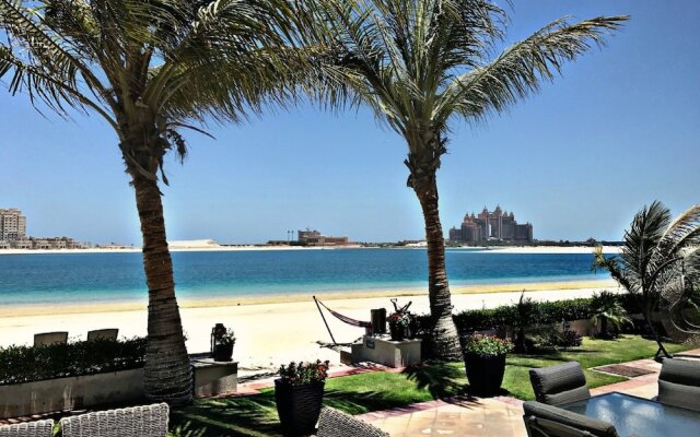 I am Signature Villa In Palm Jumeirah