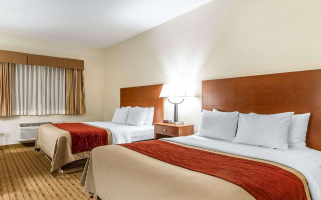 Quality Inn & Suites Eau Claire University Area