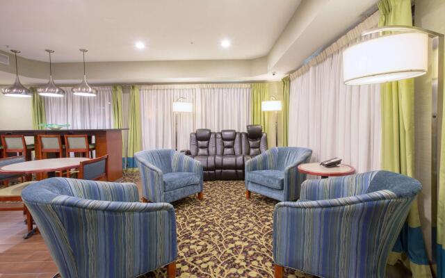Baymont by Wyndham Thornton