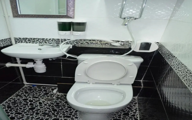 Skystar Hostel