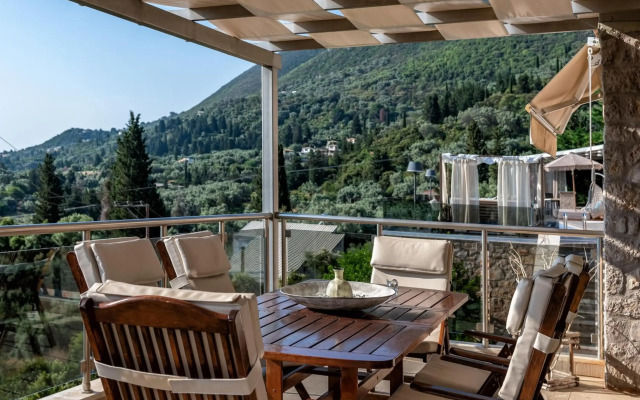 Luxurious Villa Kastro