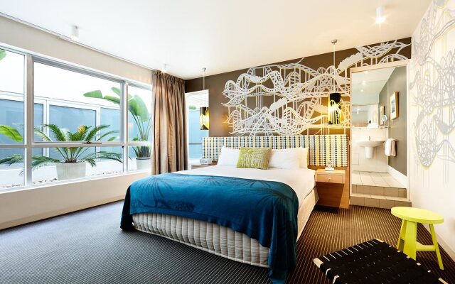 Saint Kilda Beach Hotel (formerly Rydges St Kilda)