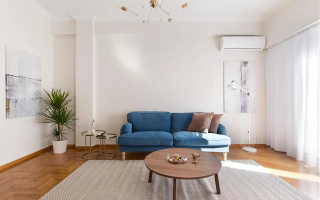 Chic Flat in the Heart of Athens by UPSTREET