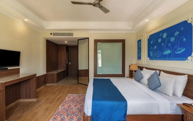 Traavista Surya Mahal Resort & Spa