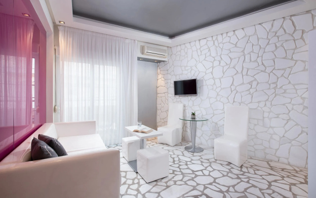 Afrodite Suites