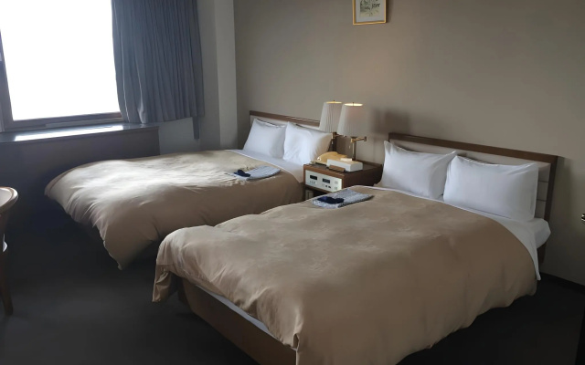 Hotel Sun Plus Yutaka – Guest Rooms – Izumisano