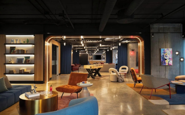 New Hotel Moxy Montreal Downtown